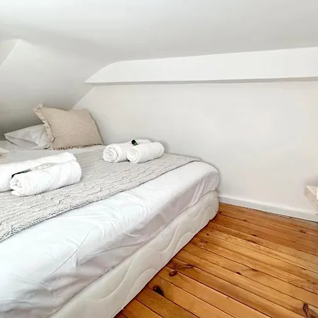 Stylish Studio Steps From Le Marais Appartement