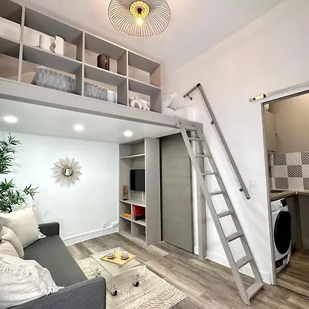 Apartman Stylish Studio Steps From Le Marais *