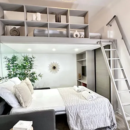 Stylish Studio Steps From Le Marais * Paris