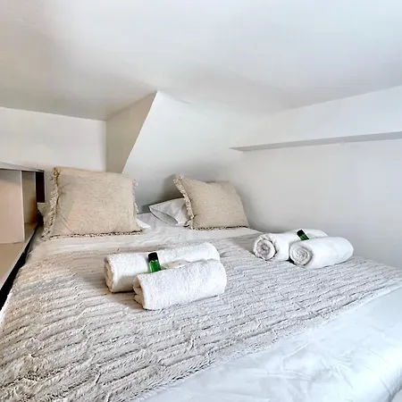 公寓 Stylish Studio Steps From Le Marais *